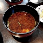 とんひろ - 赤だし。