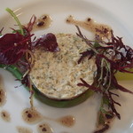 クニオミ - 前菜：サーモンのタルタル