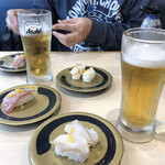 はま寿司 - ビールとロコ貝。ロコ貝も美味しかった！