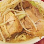 ラーメン二郎 - 豚ぶたの