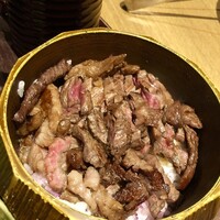 柳橋焼にく わにく - 