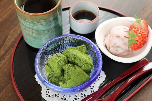 業態変更 だんろの家 越後湯沢 カフェ 食べログ 業態変更 だんろの家 越後湯沢 カフェ 食べログ