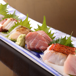 毎日仕入れる鮮魚を堪能