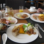 ブッフェ・ダイニング オーシャンテラス(ヨコハマ グランド インターコンチネンタル ホテル) - 