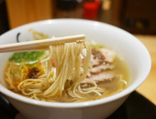 Soba Hausuko Nji Kihototogisu - 全粒粉麺