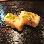 Sushiandou - 車海老箱鮨（木の芽旨煮椎茸ガリ胡麻をしりの間にいれこんでいます）