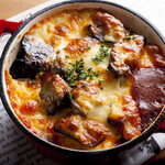 Hot eggplant and minced meat gratin