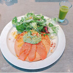 REVIVE KITCHEN THREE AOYAMA - 