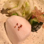 オオクサ - お新香は手元に置いて酒のアテにします