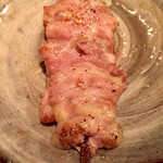 オオクサ - 大山鶏のはらみ　コショウとニンニクが効いています