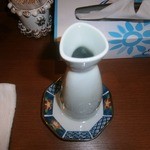 まこちゃんの店 - 泡盛はなみなみ注がれています♪