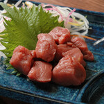 博多串 寅吉 - 柔らかい！馬刺しのヒレ