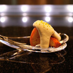 トシ・ヨロイヅカ 東京 - 