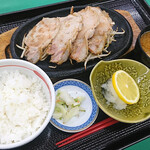 レストラン あさお - 豚ロース鉄板焼き￥650(税込)