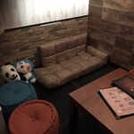 Cafe & Dining bar ELEVEN - 半個室のゆっくり、くつろげるお部屋です