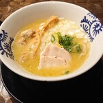 特級鶏蕎麦 龍介 - 純とりそば 特級じゃなくても具材は豊富。