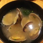 旬鮮彩鮨　豊のはなれ - アサリの味噌汁
