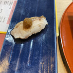 三七十鮨 - ノドグロの炙り寿司です
