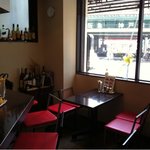 四宮軒 - 改装リニューアルしたのでキレイな店内◎