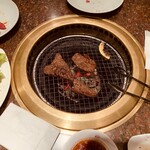 炭火焼肉モランボン - 