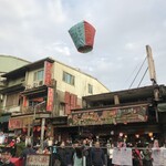 走味的咖啡 - 願いを書いたランタンが飛び立ちます