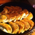 かじしか - 鉄鍋餃子♪