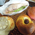 パン工房 ブランジェリーケン - 生ハムのサンド、桜あんベーグル、れんこんチーズベーグル、かぼちゃいも栗ベーグル
