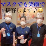 大衆酒場 北海 - 当店ではウイルス対策として、従業員全員の『マスク着用』と『アルコール対策』を徹底しております。
従業員は全て日本在住の従業員になっており、より一層衛生面にも徹底して取り組んでおりますので、ご安心してお食事をお楽しみ下さい。マスクでも笑顔の接客を心掛けております！
