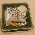 北の華 はやし - 箸休め...♪*ﾟ
      自家製切り干し大根酢漬け♬
      生姜漬け♬