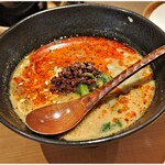 鶴亀飯店 - 四川担々麺 950円　バランス良し