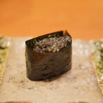 日本料理 たかむら - リクエストして作ってもらったベステルキャビアの握り