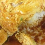 蓬莱飯店 - 麻婆天津飯断面図