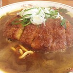 らーめん菜館はじめ - カレーのスパイシーな香り。おぉー美味そうではないですか。