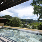 ダイニング康貴