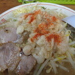 ラーメン二郎 - 一味フリフリ