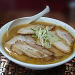 こく一番 ラーメン みどりや - チャーハンに付くスープ