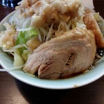 かじろうramen7 - ラーメン小、野菜まし、にんにくまし、脂マシマシ