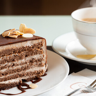 『自家製ケーキ』は選べる5種類◎ドリンクセット＜550円＞