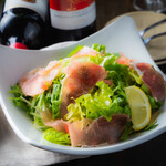 Japanese-style Prosciutto salad