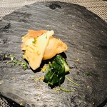 エクアトゥール - カサゴのフリット　若筍　花山椒の葉と茎　生姜の皮　木の芽