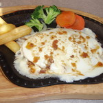 びっくりドンキー 泉松森店 - フォンデュ風チーズバーグ