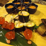 丸太町十二段家 - 餅花仕立ての卵黄の味噌漬に蟹巻き。