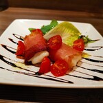 創作イタリアン Gemelli - 鯛のスペック巻き(燻製ハム)バルサミコソース