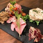 肉バル ミートマーケット 梅田店 - 