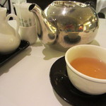 聘珍樓 - 温かいプーアル茶