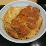 Nakau - カツ丼　590円