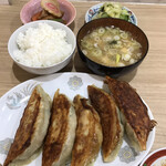 飲み処 餃子は一龍 - 