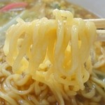 東海楼 - 縮れ中太麺　