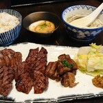 炭焼牛たん東山 仙台本店 - 
