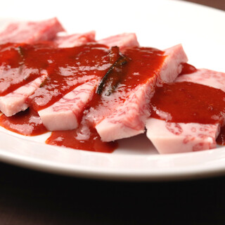 3日間かけるこだわりの味噌ダレ◎選び抜かれた厳選肉を堪能！